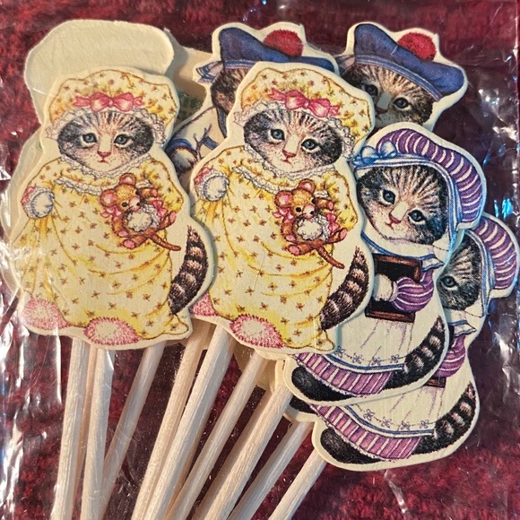 Vintage Kitten Party Toothpicks! 🧶 - Picture 3 of 11